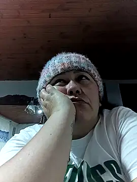 Snapshot of Darly_Gomez chatting on February 12, 2026, 4:07 am Darly Gomez online show from February 12, 2026, 4:07 am