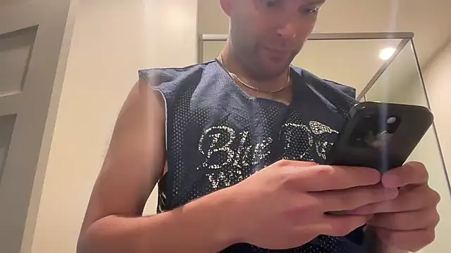 69woodinson online show from March 29, 2026, 11:54 am