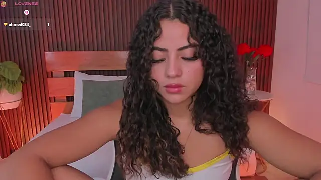 Snapshot of yaya23x chatting on May 8, 2026, 2:00 pm yaya23x online show from May 8, 2026, 2:00 pm