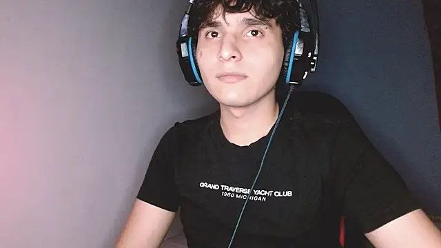 Charley quin online show from October 8, 2025, 3:15 am