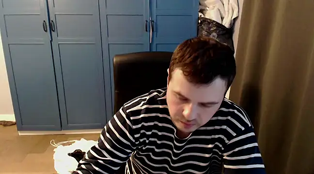 CuteMan33 online show from March 19, 2025, 5:08 am