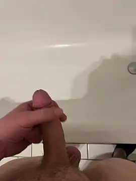 EhemannTotti online show from April 3, 2026, 11:47 pm