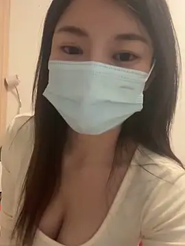 lululu-sweet online show from December 15, 2024, 5:10 pm