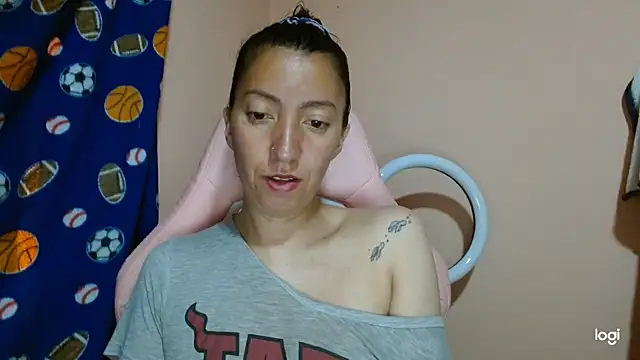 Snapshot of kaybabyhot chatting on May 4, 2026, 1:40 pm kaybabyhot online show from May 4, 2026, 1:40 pm
