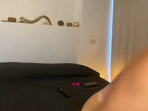 Samira-Summer online show from January 30, 2025, 4:13 pm