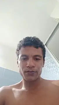 Snapshot of Black_Diamon_ chatting on August 6, 2026, 3:30 am Black Diamon online show from August 6, 2026, 3:30 am