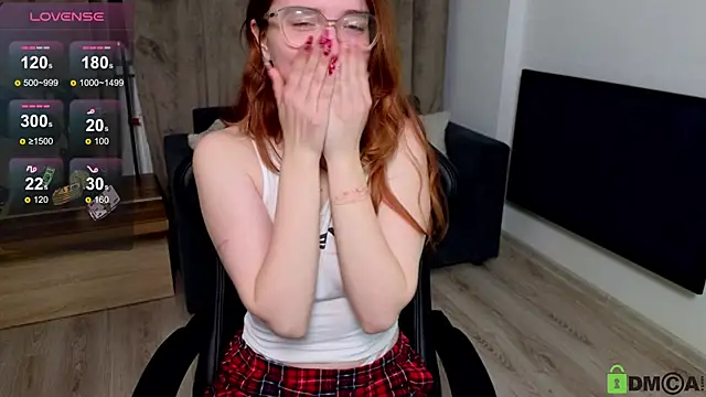 Snapshot of Sonya_Glen chatting on March 15, 2025, 5:41 am Sonya Glen online show from March 15, 2025, 5:41 am