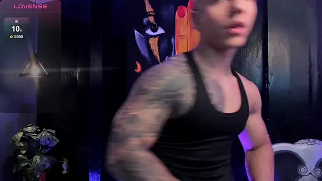 Flynn Riider online show from April 17, 2026, 5:16 pm