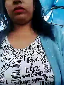 Snapshot of Danna-linyi chatting on December 12, 2024, 10:09 pm Danna-linyi online show from December 12, 2024, 10:09 pm