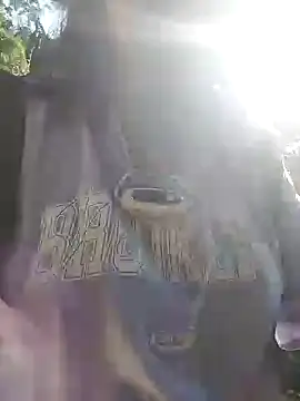 Snapshot of Danna-linyi chatting on December 25, 2024, 9:22 pm Danna-linyi online show from December 25, 2024, 9:22 pm