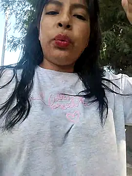 Snapshot of Danna-linyi chatting on March 19, 2025, 2:13 pm Danna-linyi online show from March 19, 2025, 2:13 pm