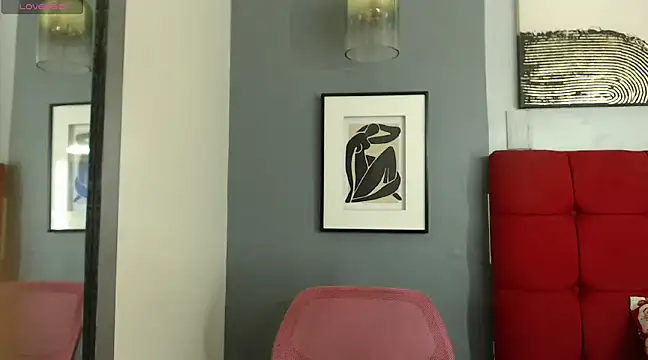 Snapshot of _Natassia_Dreams chatting on December 20, 2024, 12:08 am Natassia Dreams online show from December 20, 2024, 12:08 am