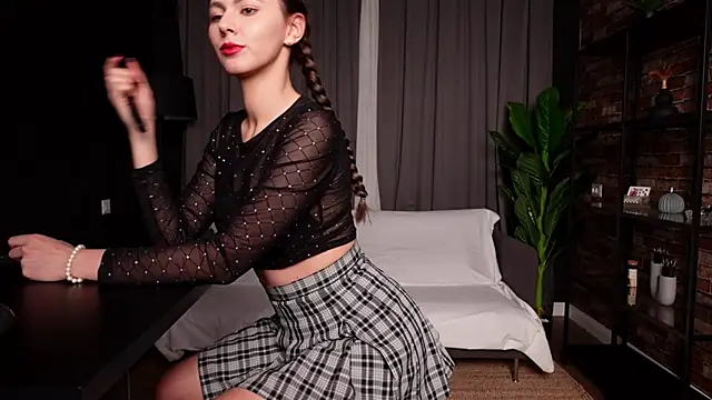 Snapshot of MuseSolis chatting on December 18, 2024, 1:26 am MuseSolis online show from December 18, 2024, 1:26 am