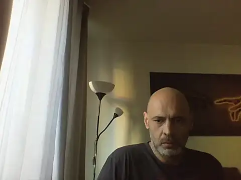 Avamereandmikel online show from November 28, 2025, 2:53 pm