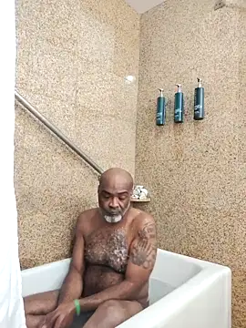 sinnernoir online show from February 15, 2026, 12:36 pm