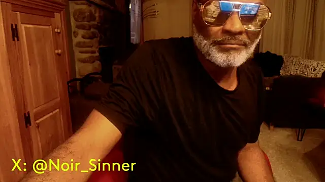 Snapshot of sinnernoir chatting on March 23, 2026, 4:16 am sinnernoir online show from March 23, 2026, 4:16 am