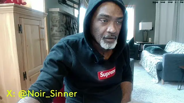 Snapshot of sinnernoir chatting on April 2, 2026, 2:58 pm sinnernoir online show from April 2, 2026, 2:58 pm