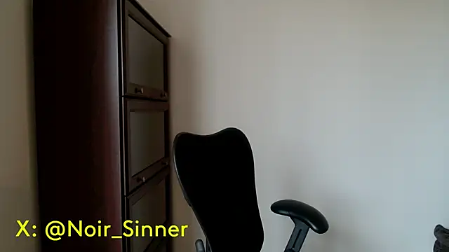 Snapshot of sinnernoir chatting on April 9, 2026, 7:41 pm sinnernoir online show from April 9, 2026, 7:41 pm