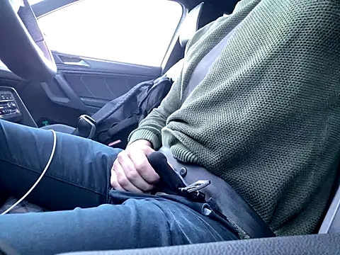 ItalStall online show from October 7, 2025, 6:32 am