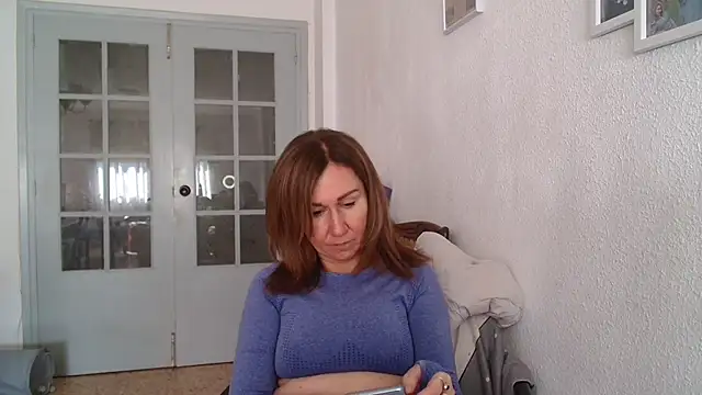 Snapshot of TamaraSweetxo chatting on February 14, 2025, 11:42 am TamaraSweetxo online show from February 14, 2025, 11:42 am