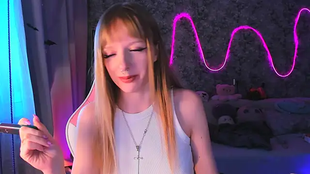 Inma Lewdness online show from December 13, 2024, 9:13 am