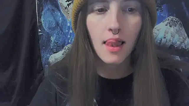 Snapshot of _hellostormy_ chatting on February 16, 2026, 1:02 am hellostormy online show from February 16, 2026, 1:02 am