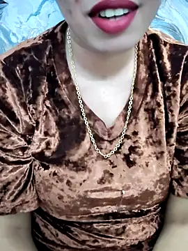 Haniya-143 online show from February 12, 2026, 10:49 pm