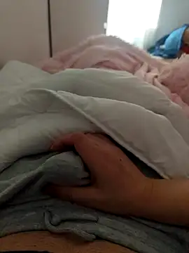 ariel-rick online show from March 11, 2026, 10:54 am