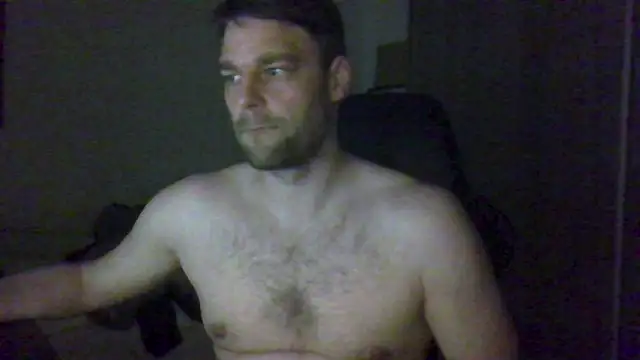 Snapshot of The_big_viking_ chatting on May 4, 2026, 9:11 pm The big viking online show from May 4, 2026, 9:11 pm