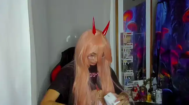 Snapshot of _sakae_ chatting on December 19, 2024, 10:10 pm sakae online show from December 19, 2024, 10:10 pm