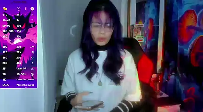 Snapshot of _sakae_ chatting on December 30, 2024, 10:01 pm sakae online show from December 30, 2024, 10:01 pm