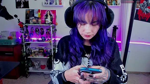 Snapshot of _sakae_ chatting on November 19, 2025, 5:46 pm sakae online show from November 19, 2025, 5:46 pm