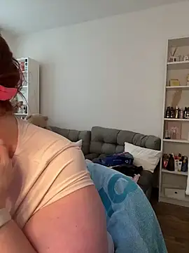 Engel mia online show from February 5, 2026, 1:05 pm