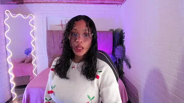 penelope tay1 online show from October 5, 2025, 3:38 am