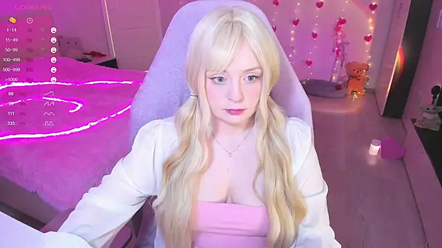 Amy honey angel online show from March 10, 2025, 9:21 am