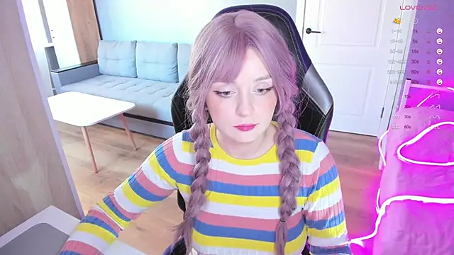 Amy honey angel online show from October 9, 2025, 8:45 am