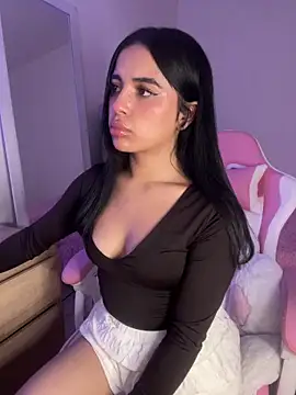 Emily-14 online show from March 29, 2026, 6:02 am