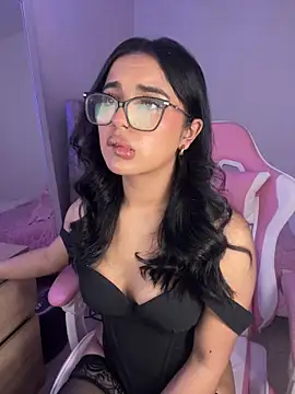 Emily-14 online show from April 6, 2026, 3:48 am