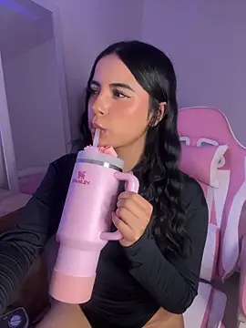 Emily-14 online show from April 7, 2026, 5:08 am