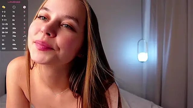 FalineDowlen online show from December 17, 2024, 4:23 am