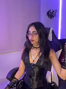 vampy dolll online show from October 27, 2025, 6:50 am