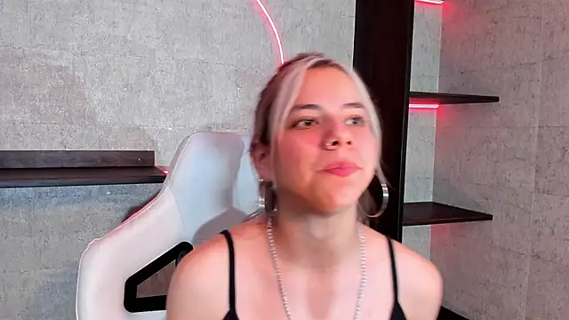 ArtemisaBlake online show from January 8, 2025, 9:12 pm