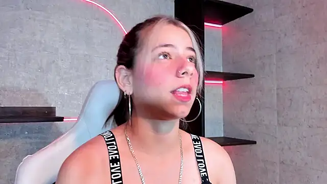 ArtemisaBlake online show from January 13, 2025, 9:20 pm