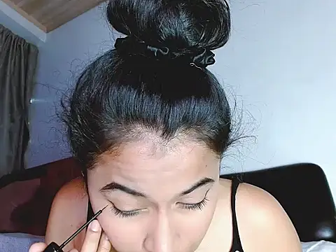 Snapshot of brihanna_lena chatting on June 1, 2026, 9:49 pm brihanna lena online show from June 1, 2026, 9:49 pm