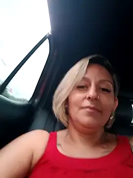 Snapshot of baixinhaloira chatting on March 10, 2026, 6:57 pm baixinhaloira online show from March 10, 2026, 6:57 pm