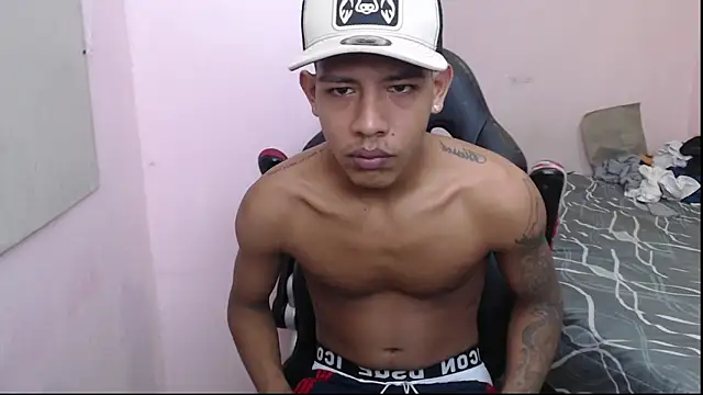 Snapshot of mr_stiven_ chatting on January 14, 2025, 3:01 am mr stiven  online show from January 14, 2025, 3:01 am