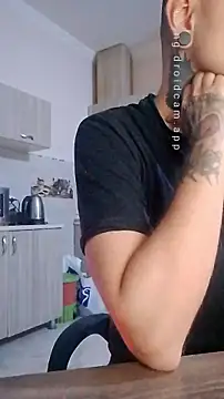 HappyZebra13 online show from December 20, 2024, 7:39 pm