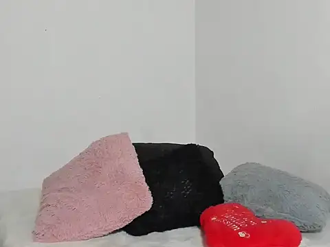 Liah ferrer online show from February 8, 2026, 6:44 pm