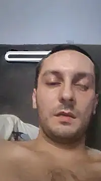 Snapshot of Kondzio chatting on December 16, 2024, 5:11 pm Kondzio online show from December 16, 2024, 5:11 pm