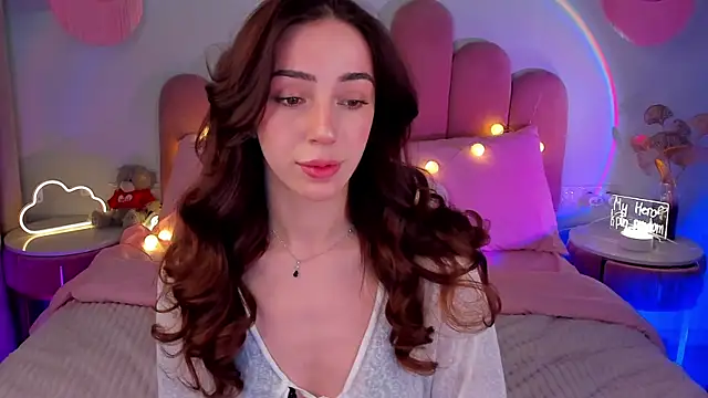 ElsaYoung online show from February 7, 2025, 8:20 pm